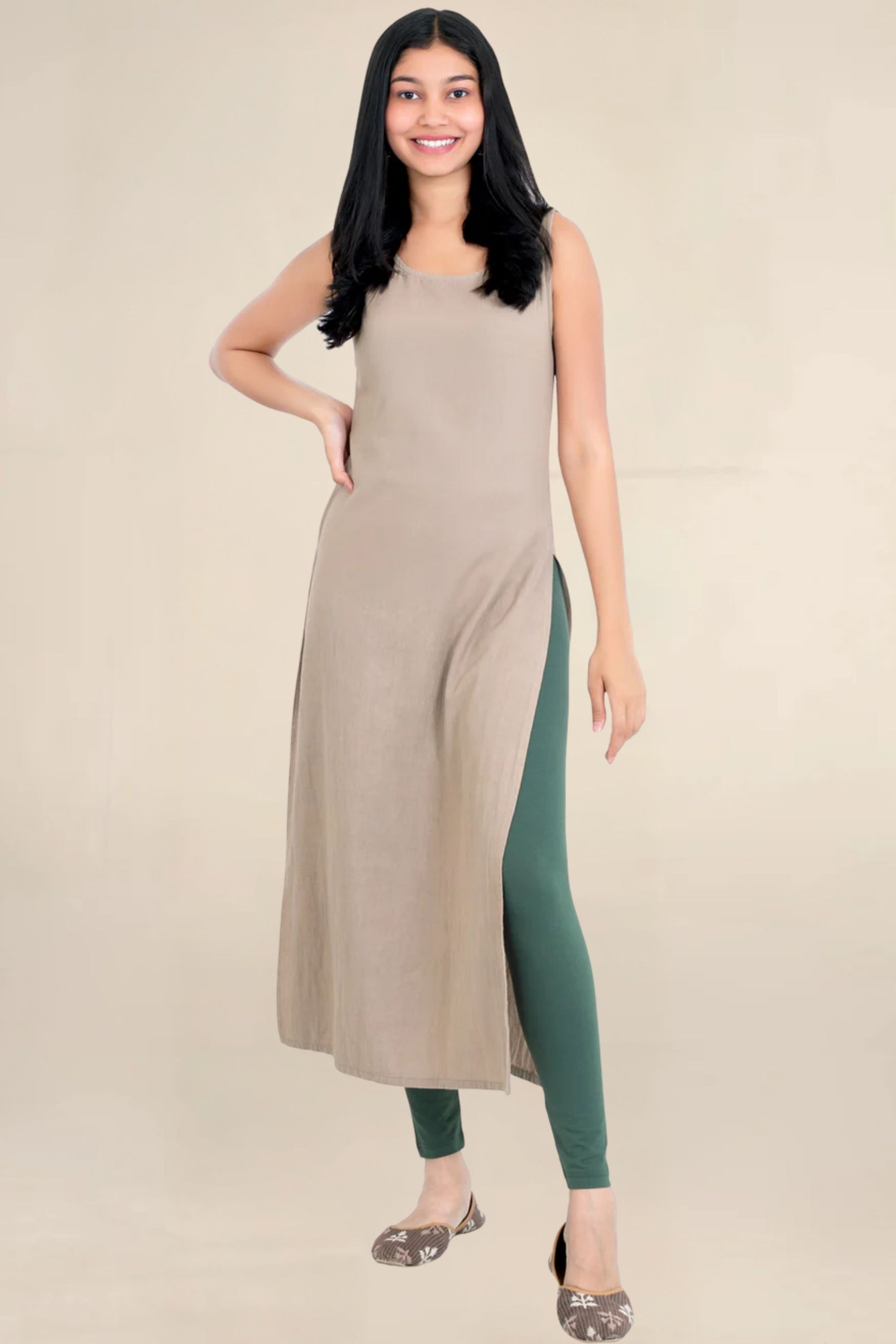 ONE SKY WOMEN MOSS GREEN SOLID LEGGINGS