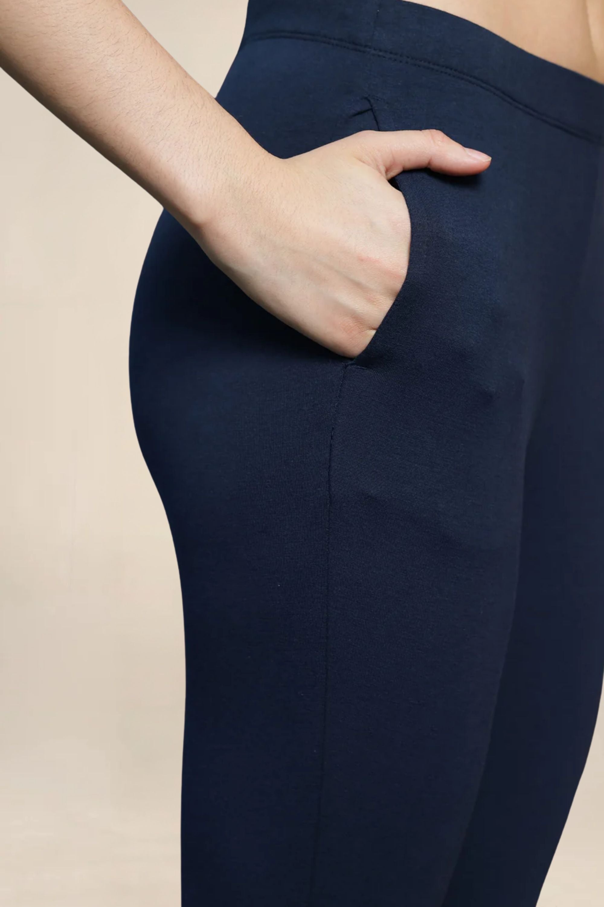 ONE SKY WOMEN NOUVEAU SOLID LEGGINGS