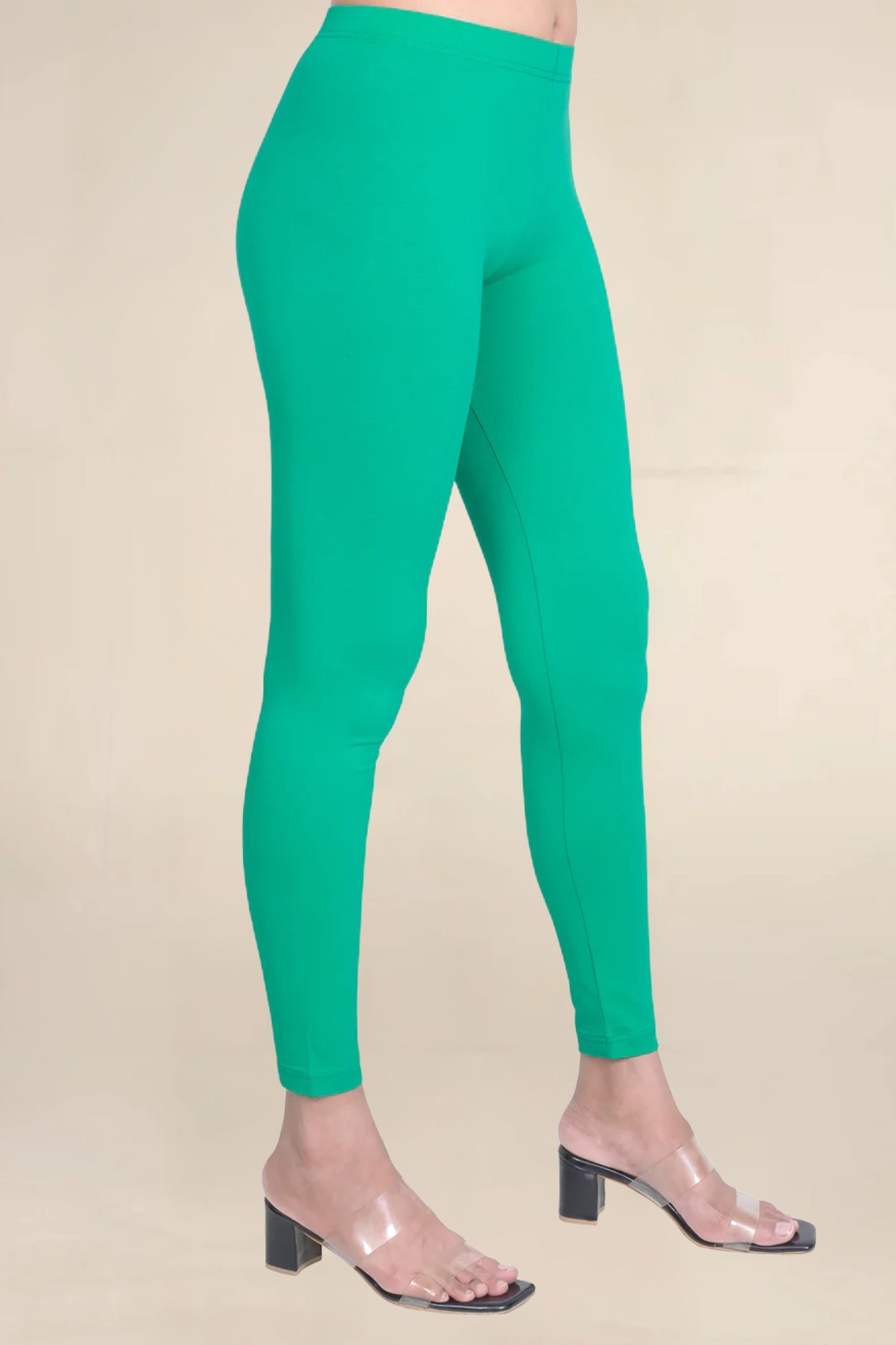ONE SKY WOMEN SPOT GREEN SOLID LEGGINGS
