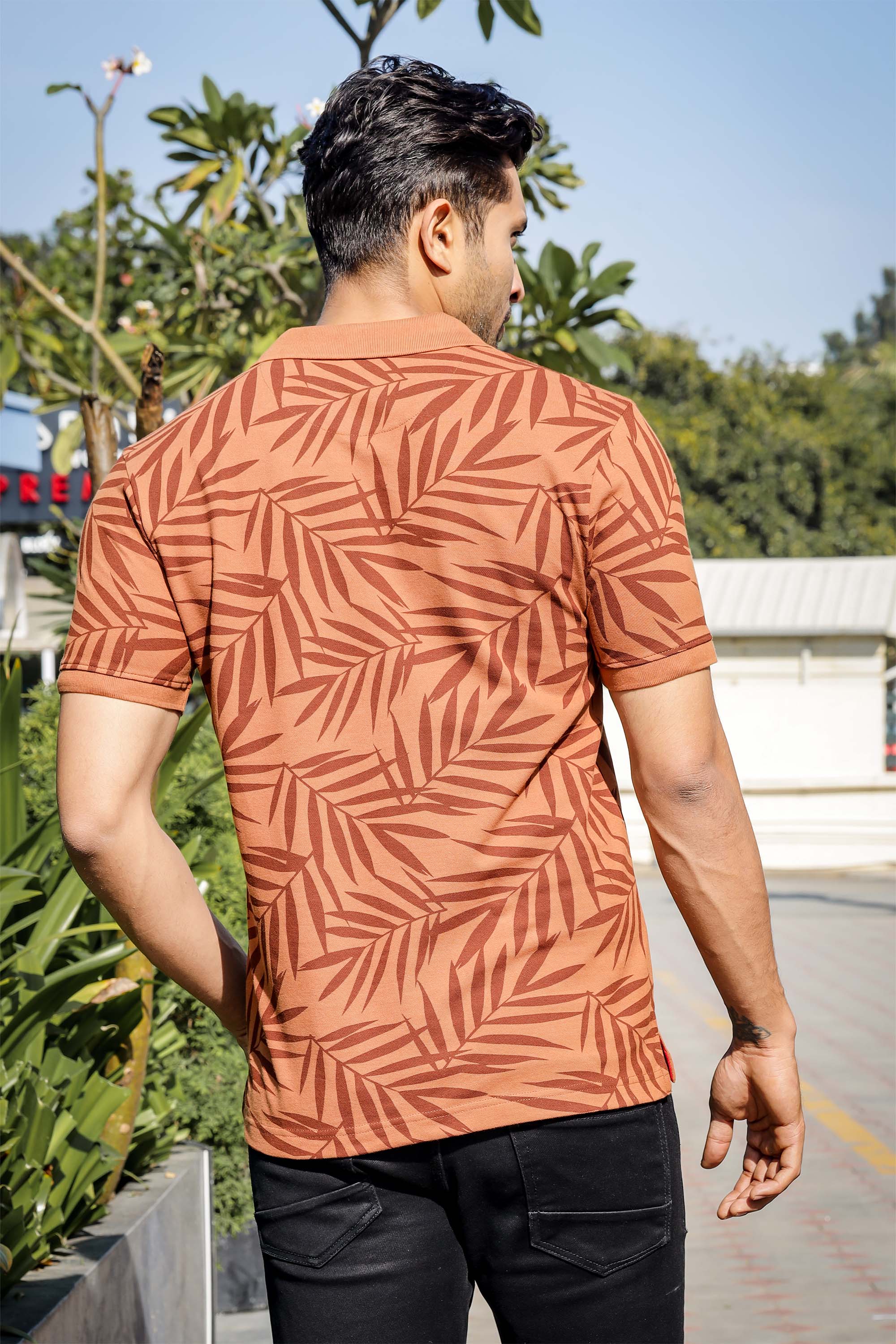 Men's Cotton Blend Leaf Printed Polo T-shirt