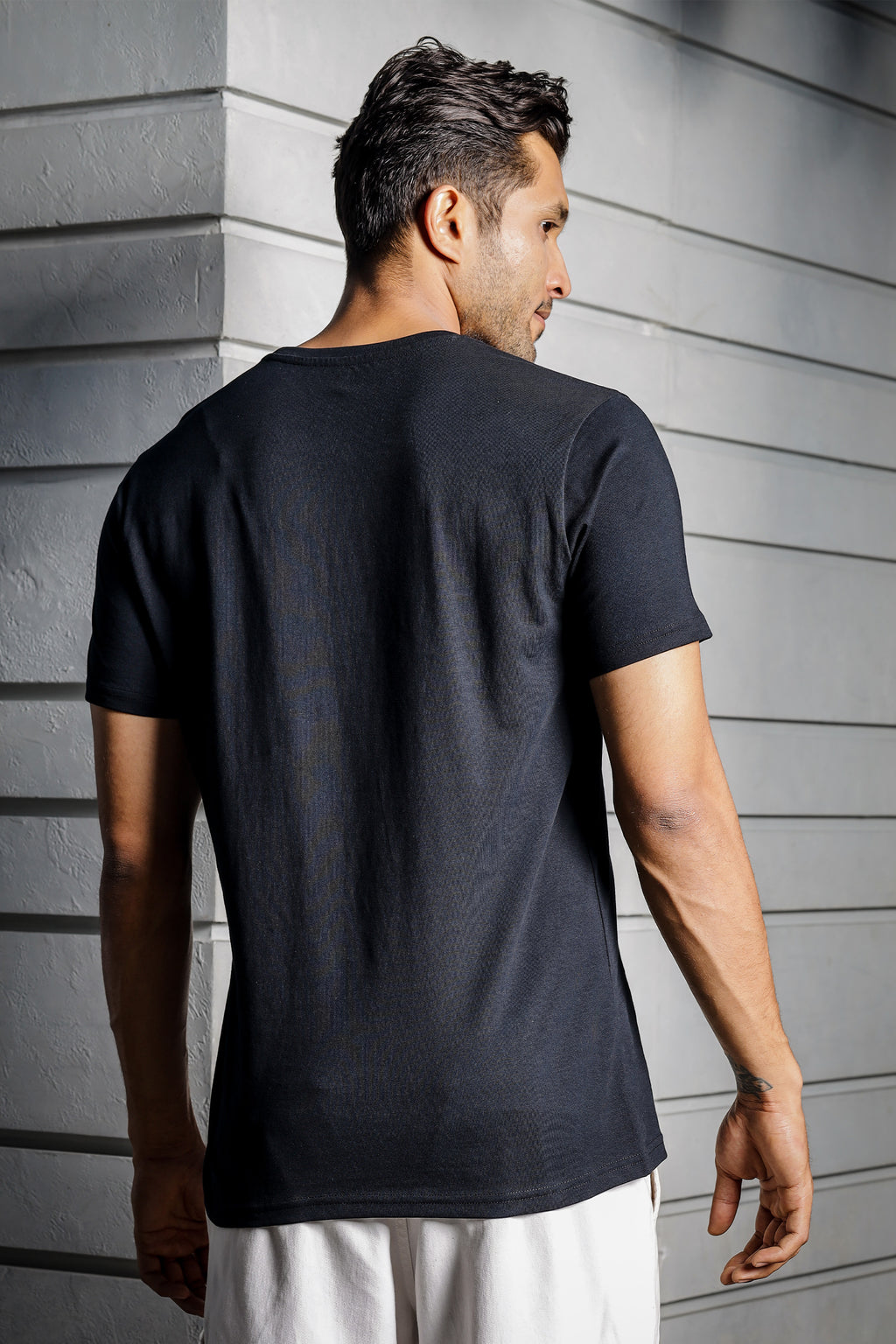 ONE SKY MEN BLACK GRAPHIC PRINTED T SHIRT