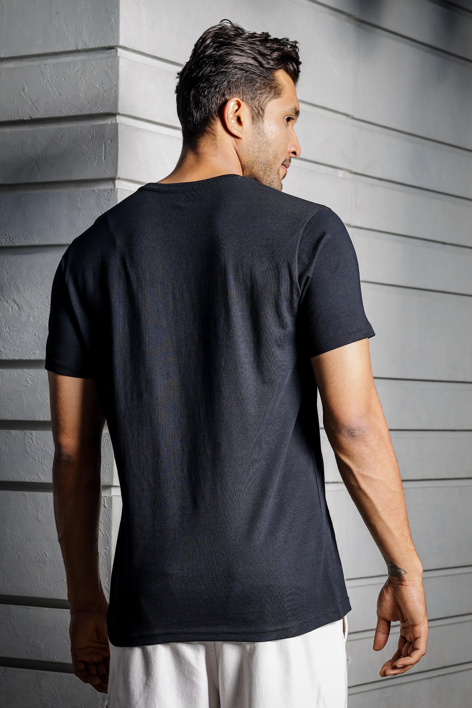 ONE SKY MEN BLACK GRAPHIC PRINTED T SHIRT