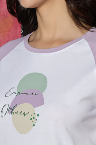 WOMEN MAUVE SHADOW RAGLAN SLEEVES PRINTED T SHIRT
