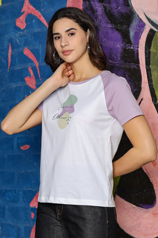 WOMEN MAUVE SHADOW RAGLAN SLEEVES PRINTED T SHIRT
