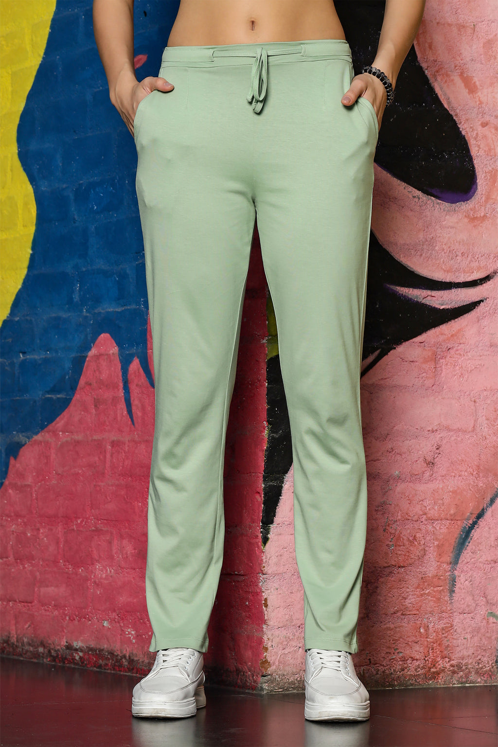LAURAL GREEN COLOR WOMEN PYJAMA