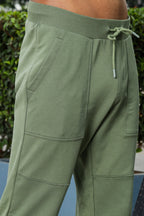 ONE SKY MEN NU OLIVE SOLID JOGGERS