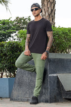 ONE SKY MEN NU OLIVE SOLID JOGGERS