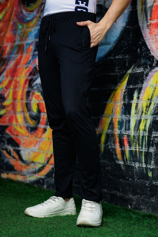 ONE SKY MEN BLACK SOLID TRACK PANT