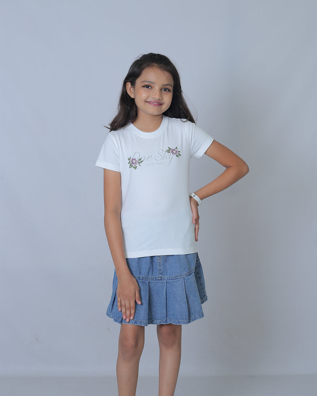 Girls White Round Neck T-Shirt