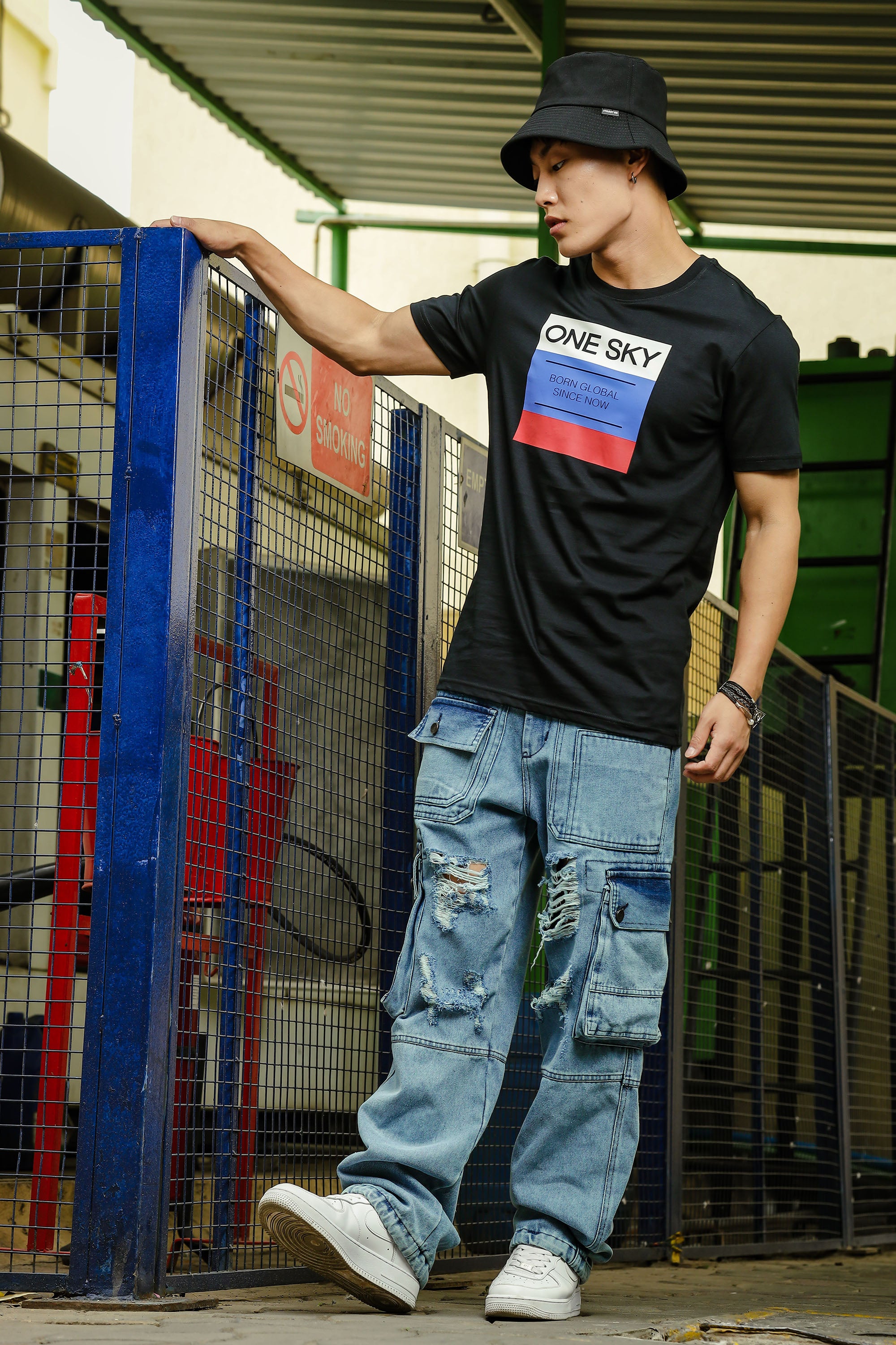 ONE SKY MEN BLACK TYPOGRAPHY PRINTED T SHIRT