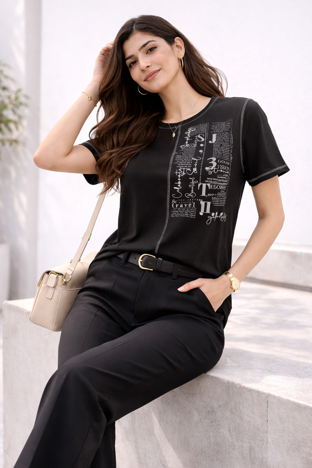 BLACK WOMEN HALF SLEEVE TSHIRT