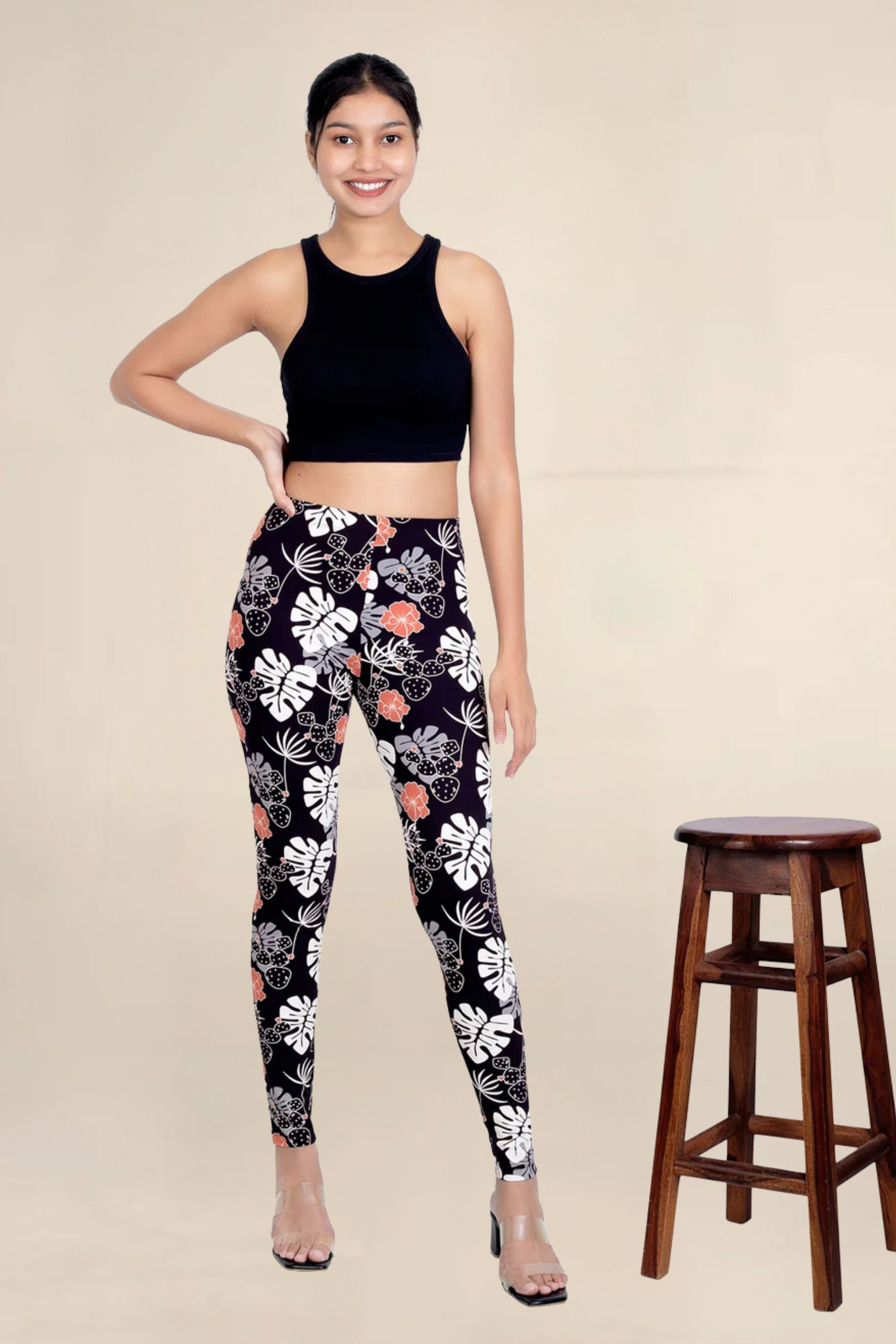Women Black Printed Stretchable Legging