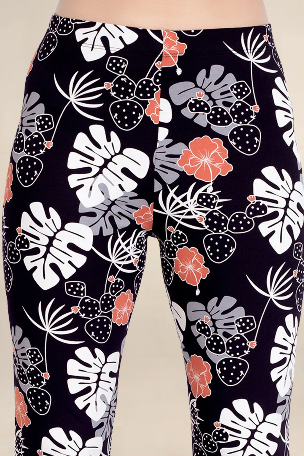 Women Black Printed Stretchable Legging