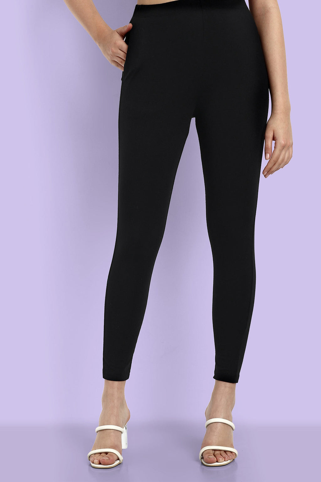 ONE SKY WOMEN BLACK SOLID LEGGINGS