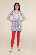 Women Classic Red Ankle Length Legging