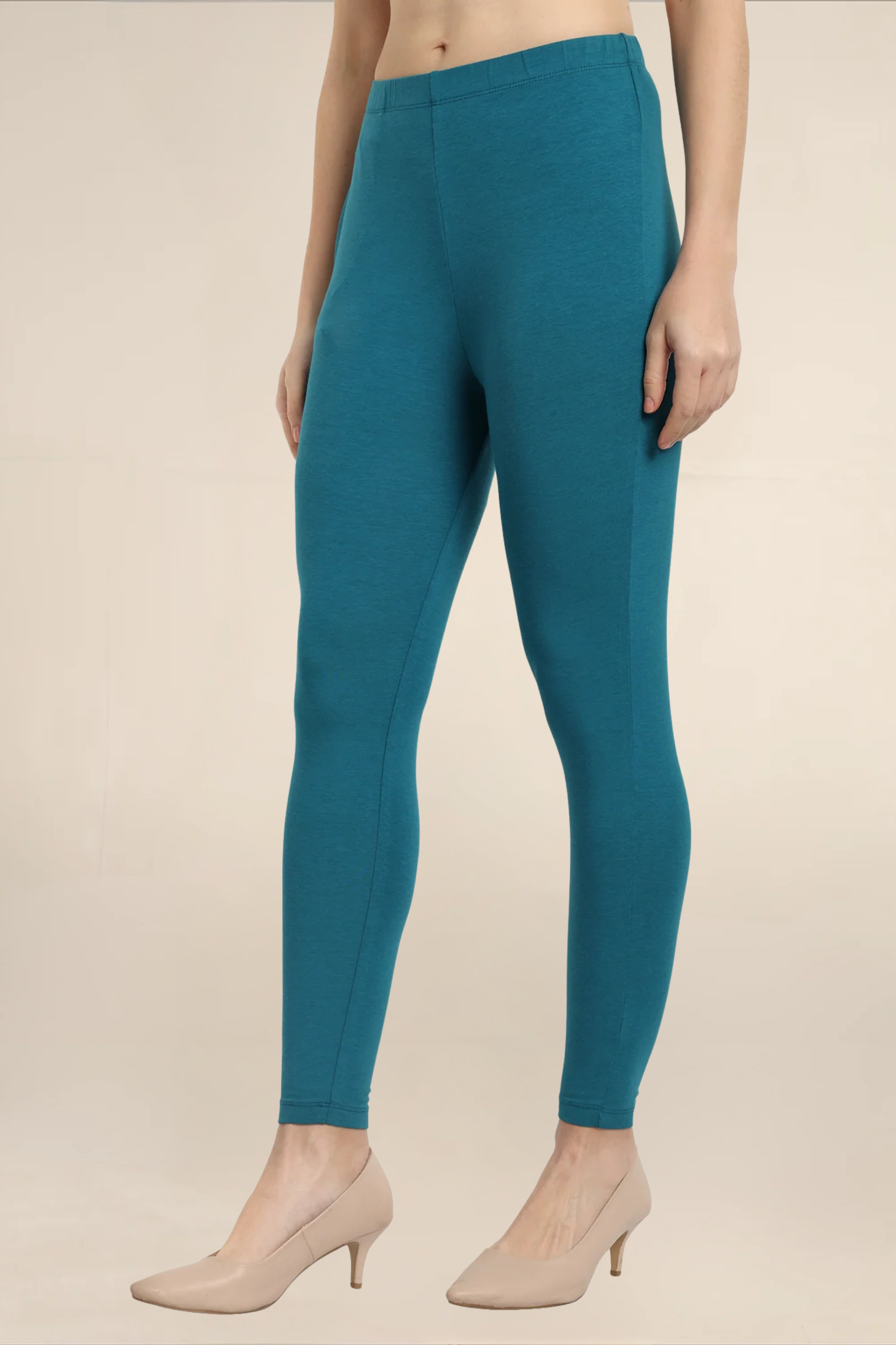 Women Peacock Green Ankle Length Legging
