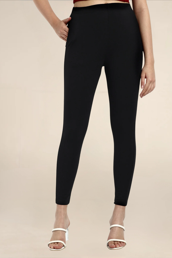 Women Black Ankle Length Pocket Legging