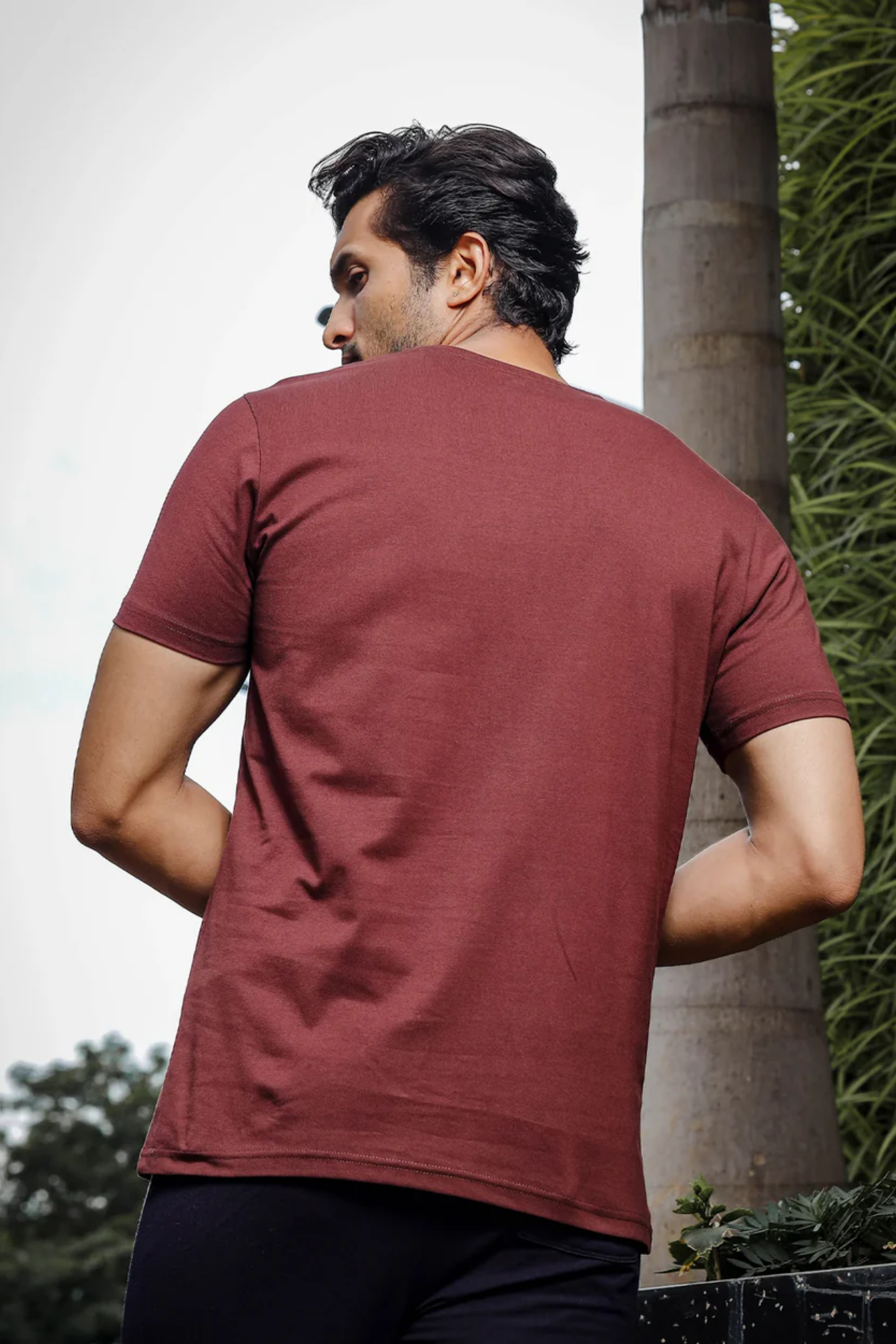Mens Printed Round Neck Brown T-Shirt