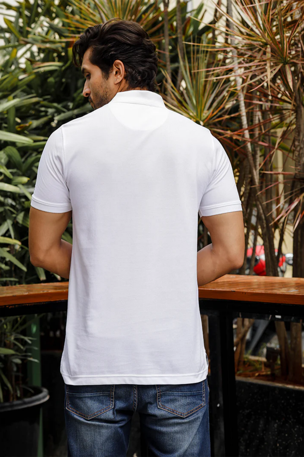 Mens Solid Polo Neck White T-Shirt