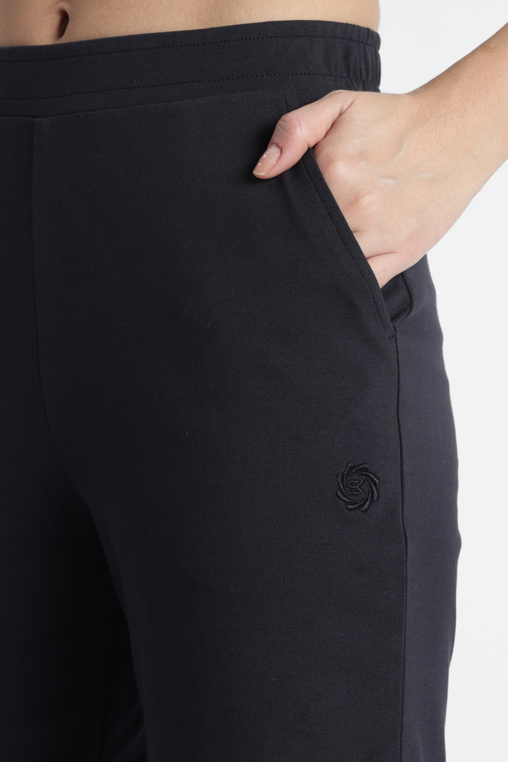ONE SKY Women’s Cotton Spandex Bermuda Shorts | Mid Rise Casual Slip-On Shorts | 2 Pockets | Solid Color | Machine Wash