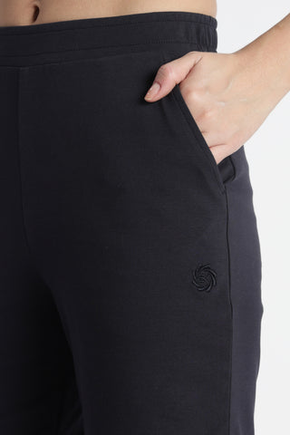 ONE SKY Women’s Cotton Spandex Bermuda Shorts | Mid Rise Casual Slip-On Shorts | 2 Pockets | Solid Color | Machine Wash