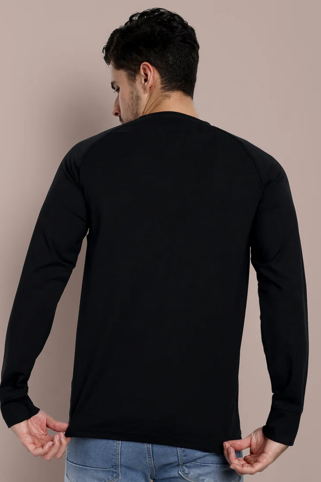 Men Black Round Neck T-Shirt
