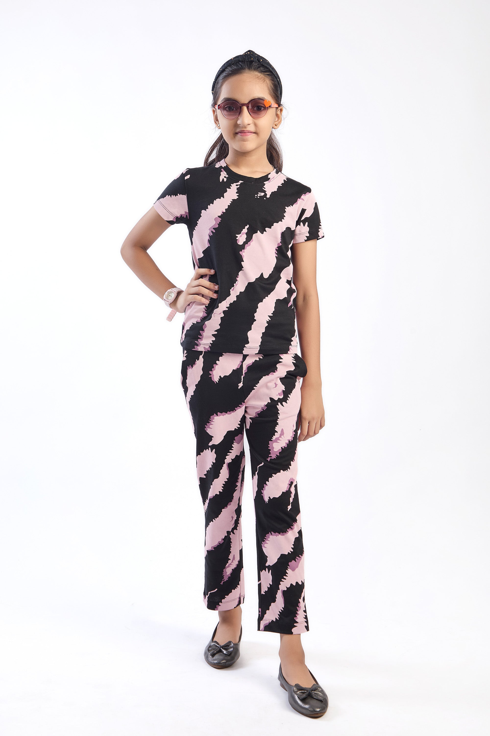ONE SKY Girls' Cotton Co-ord Set | Camo T-Shirt & Pants | Casual 2-Piece Set | Ages 3-14 Years