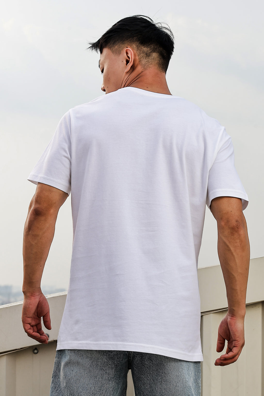 MEN ROUND NECK WHITE PRINTED T SHIRT