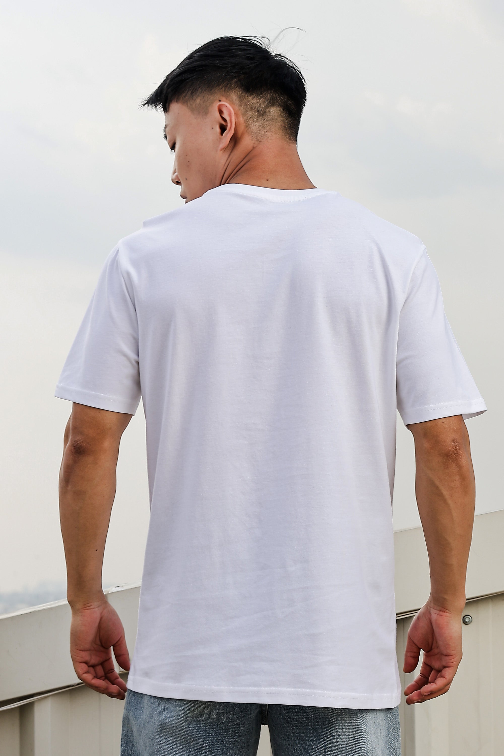 MEN ROUND NECK WHITE PRINTED T SHIRT