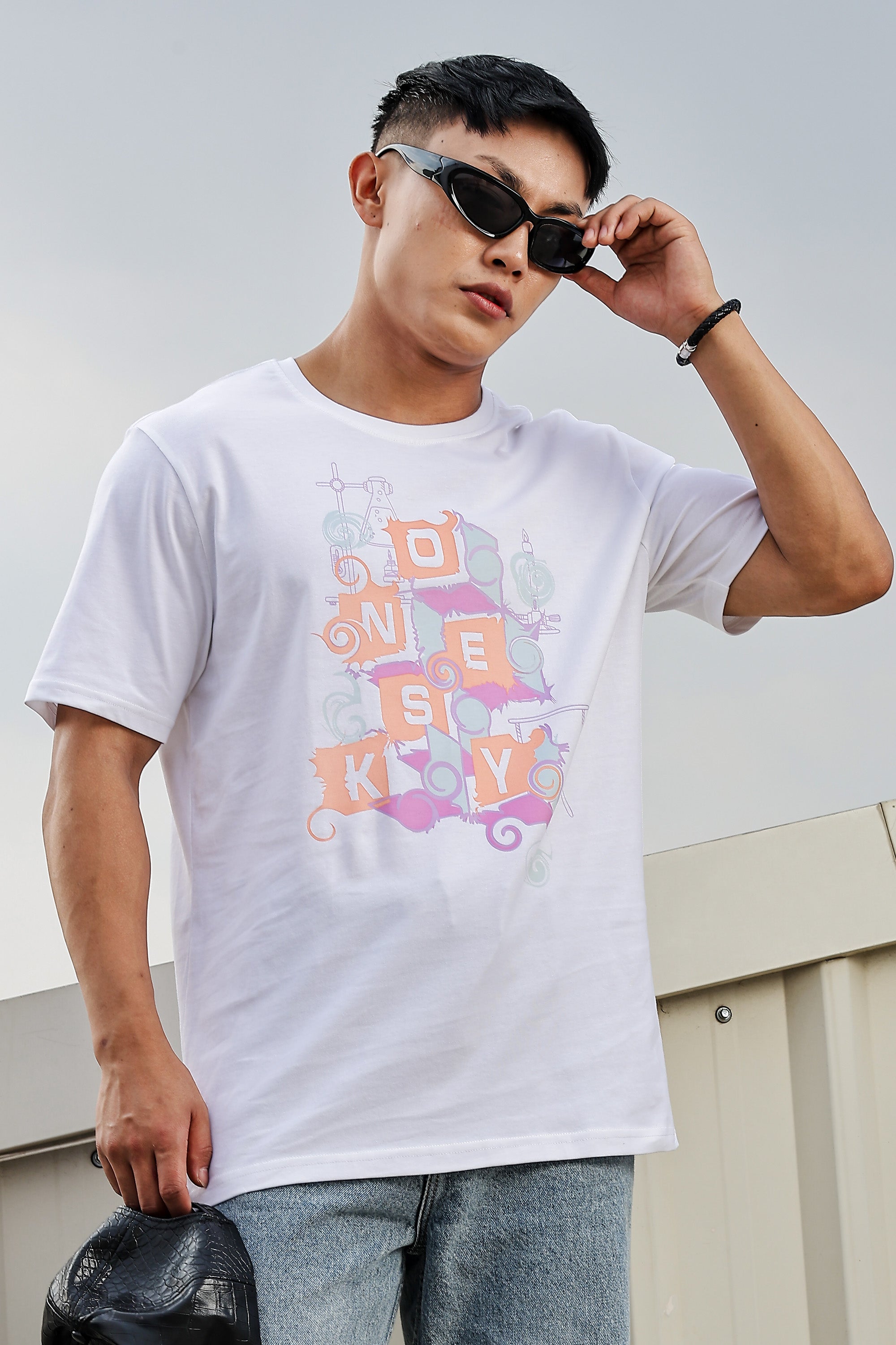 MEN ROUND NECK WHITE PRINTED T SHIRT