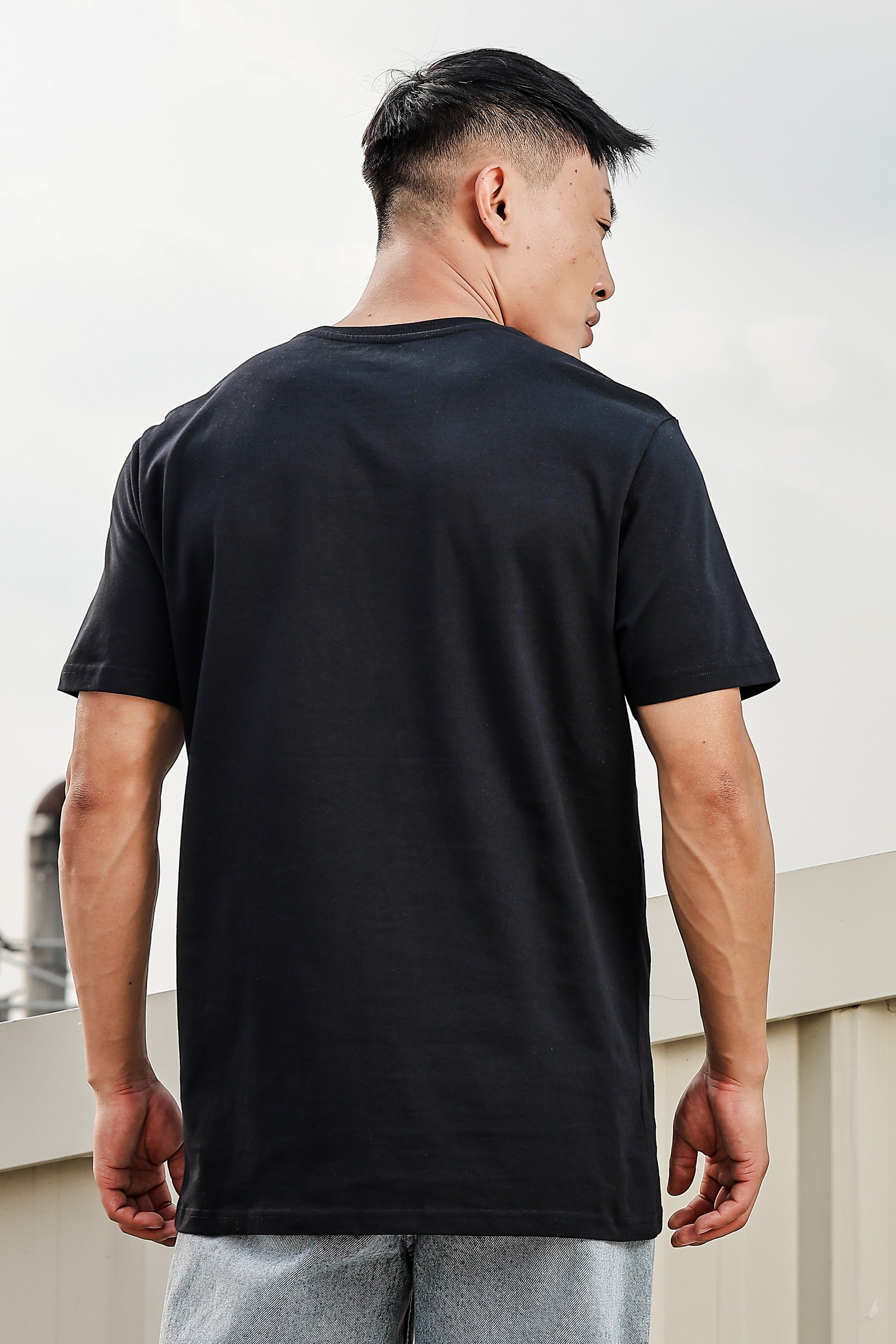 MEN ROUND NECK BLACK BEAUTY PRINTED T SHIRT