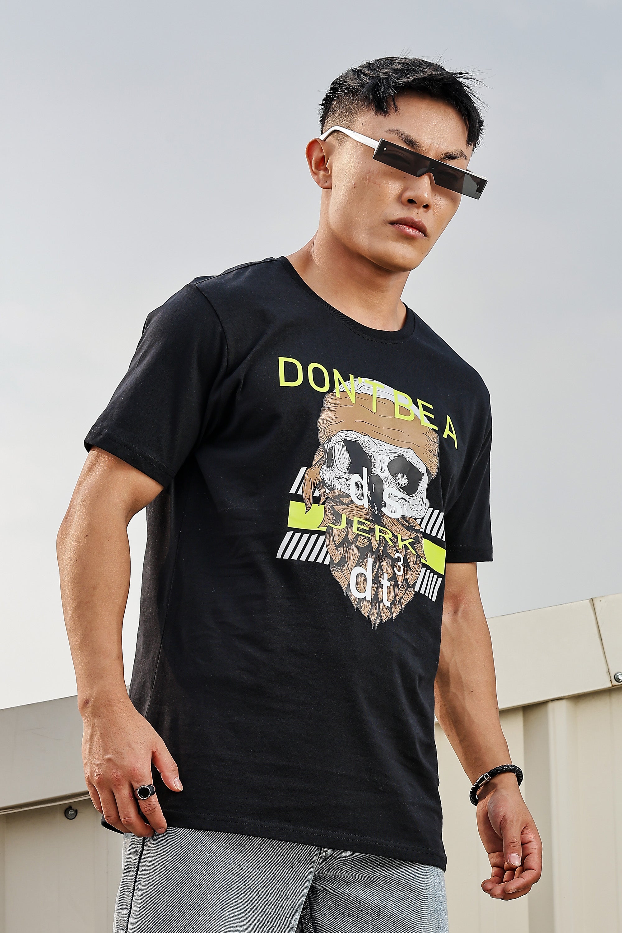 MEN ROUND NECK BLACK BEAUTY PRINTED T SHIRT
