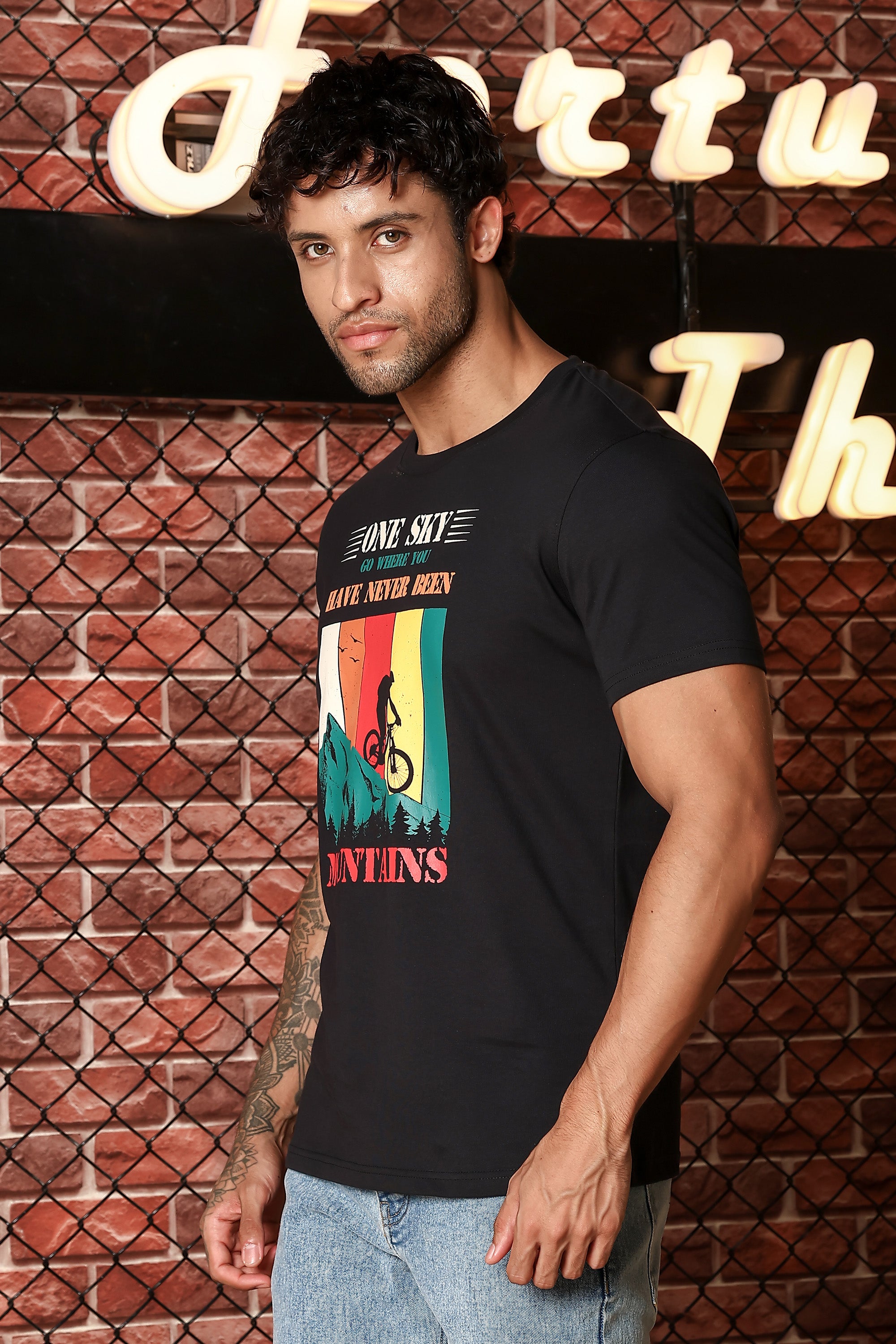 MEN ROUND NECK BLACK BEAUTY PRINTED T SHIRT