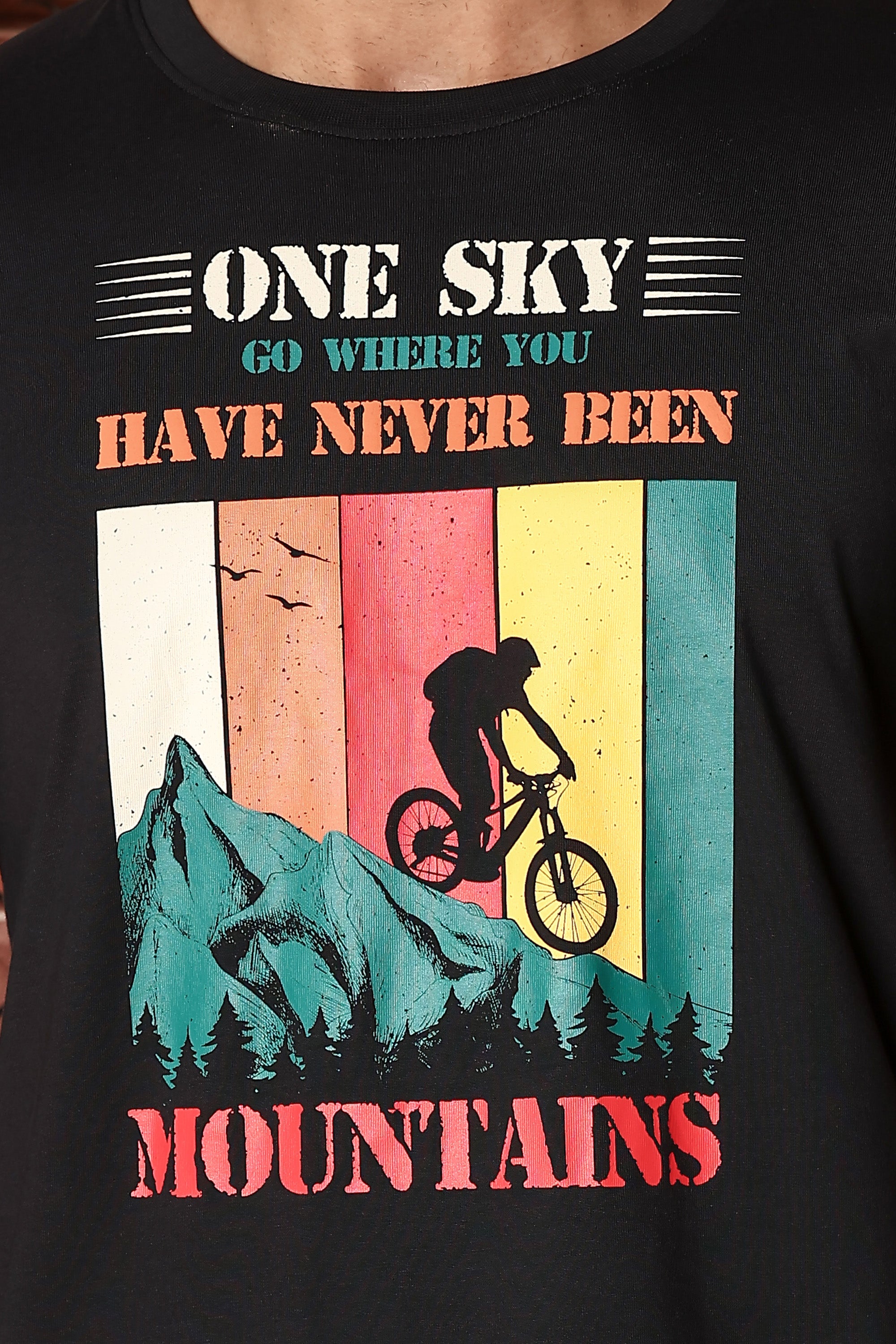 MEN ROUND NECK BLACK BEAUTY PRINTED T SHIRT