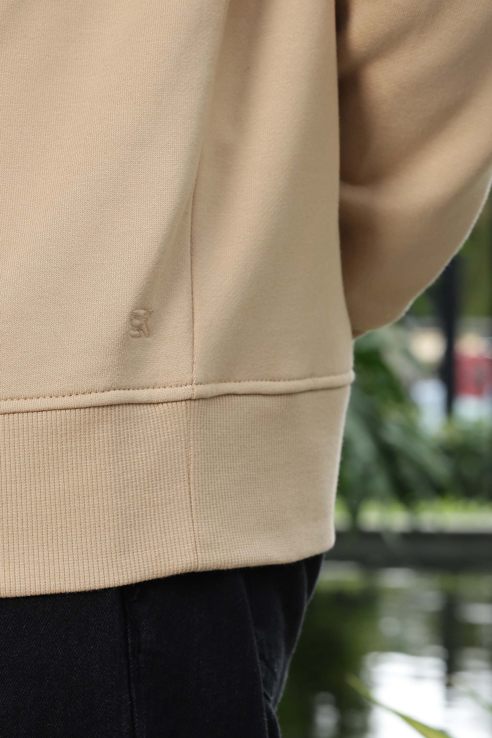 MEN BEIGE SWEATSHIRT