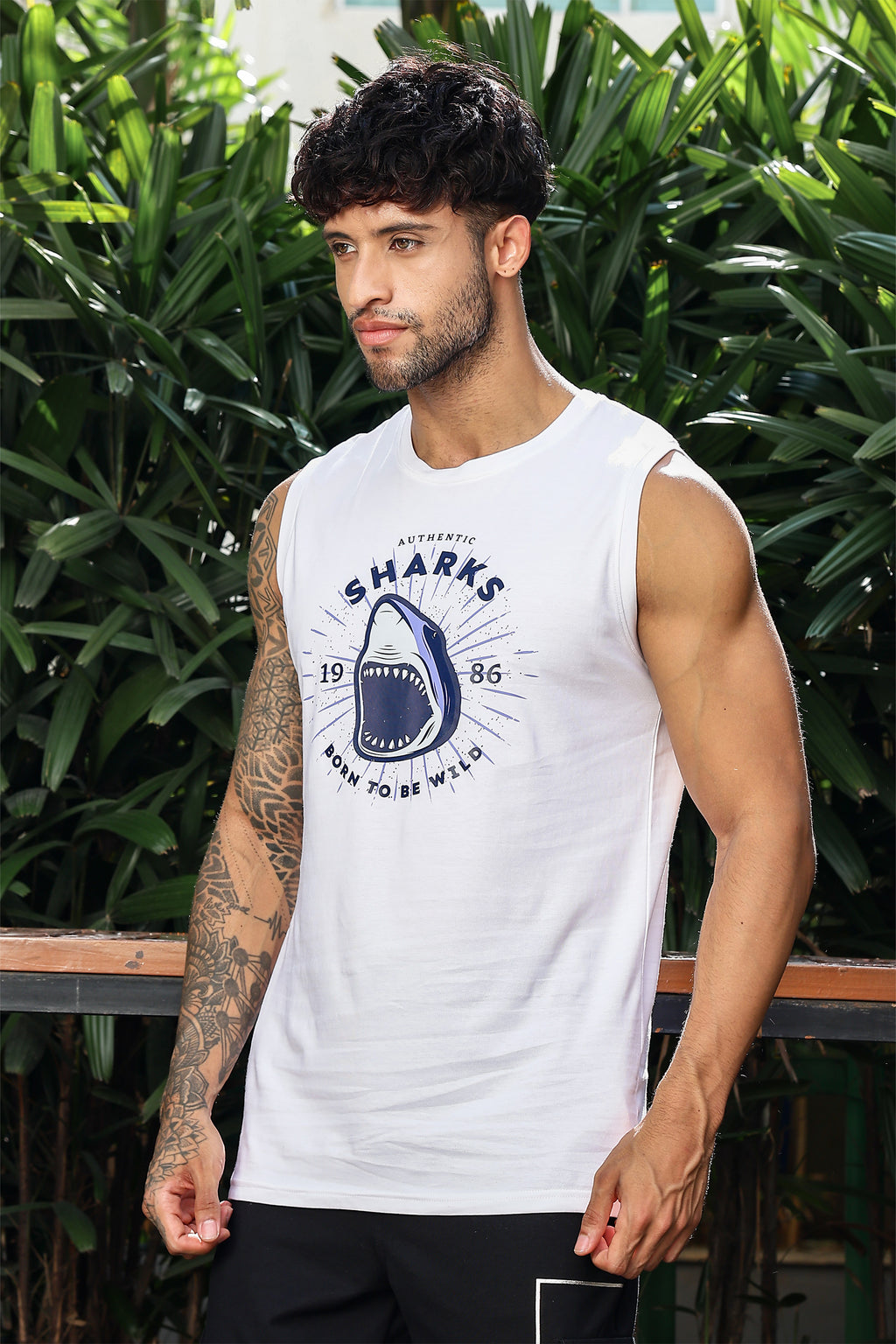 WHITE COLOR MEN SLEEVELESS T SHIRT