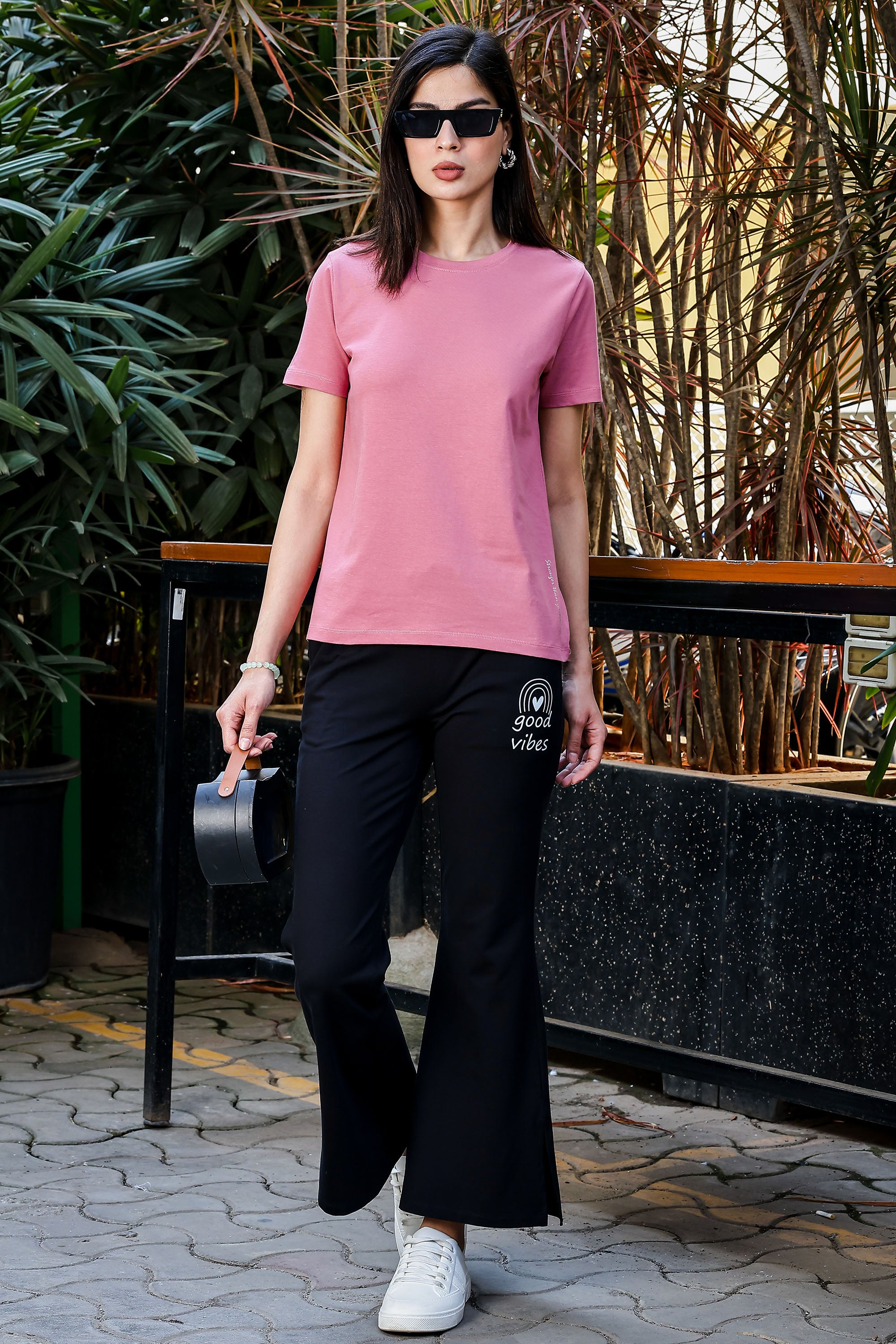 Women’s Casual T-Shirt – Solid Color, Round Neck, Short Sleeves, Pull-On Style, 100% Cotton, Machine Washable