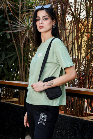 WOMEN GLEAM DROP SHOULDER SLEEVES PRINTED T SHIRT