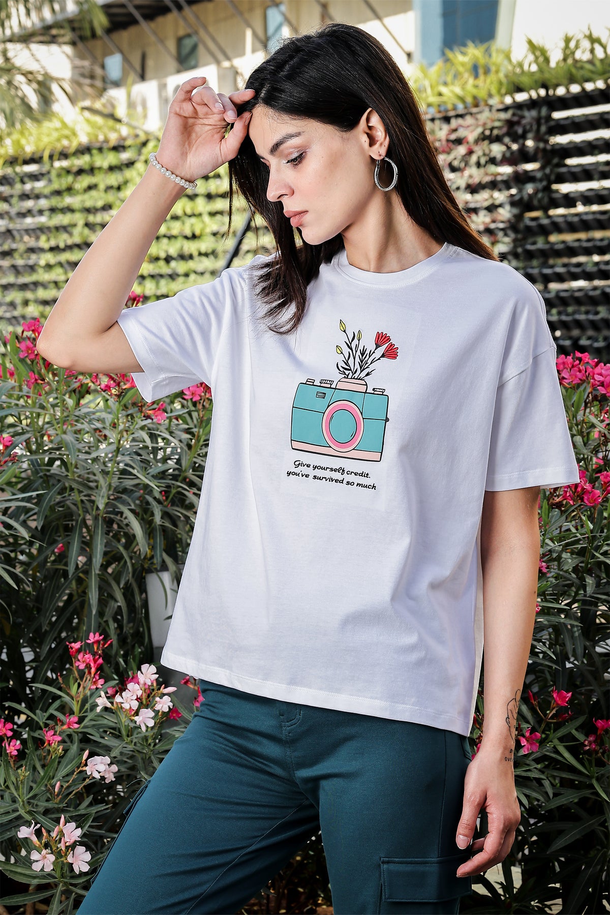 WHITE WOMEN T SHIRT