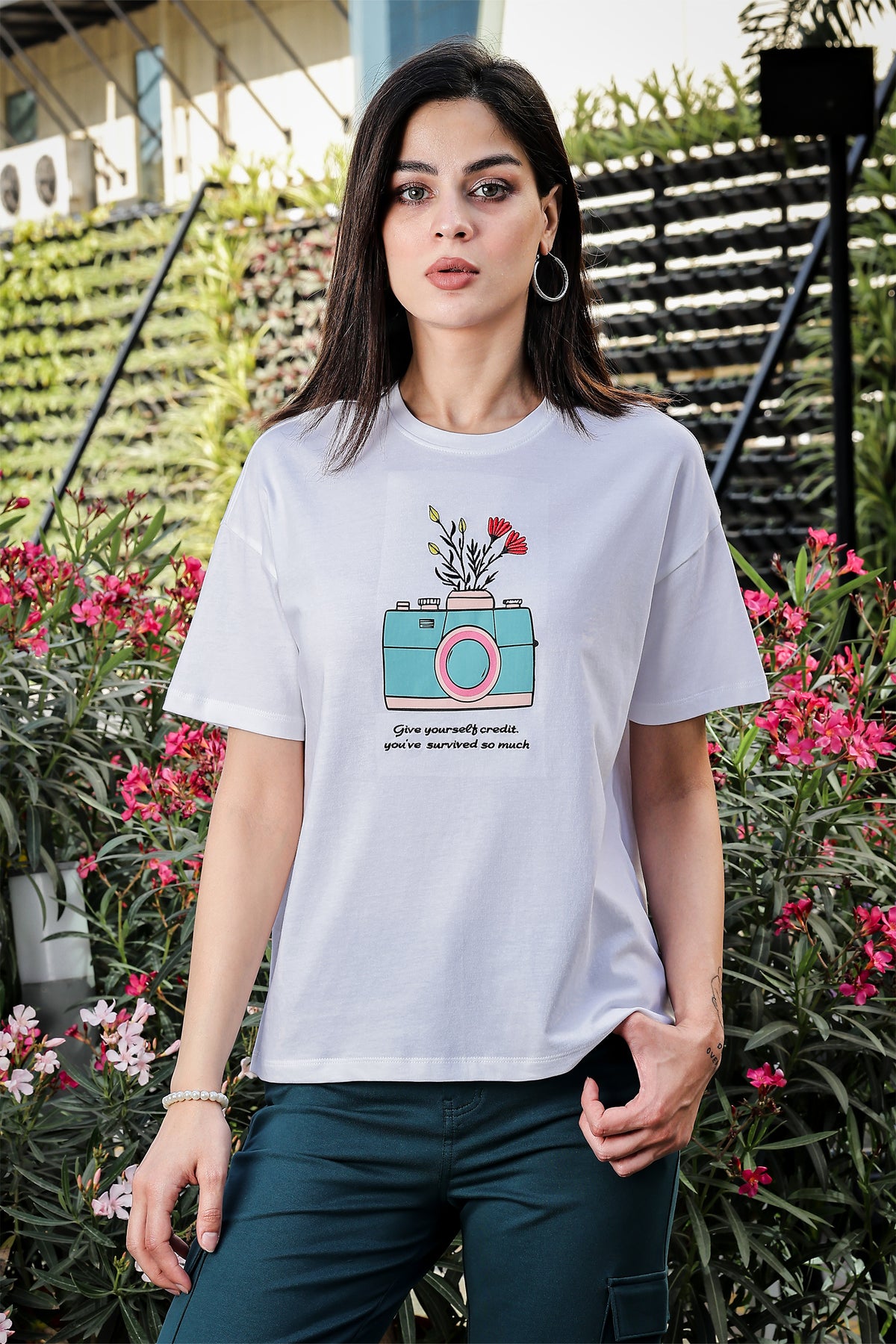 WHITE WOMEN T SHIRT
