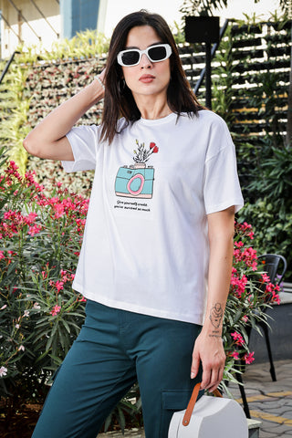 ONE SKY Women’s Solid Slit Pant | Mid-Rise Flat Front | Button & Zip Closure | 7 Pockets | Casual