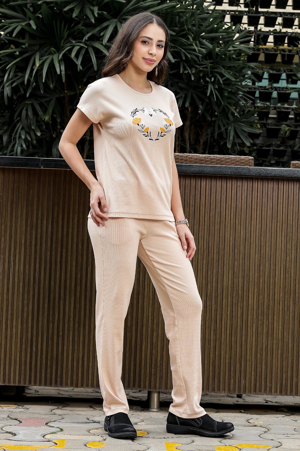 WOMEN ROUND NECK CREAM HALF SLV  CO-ORD SET