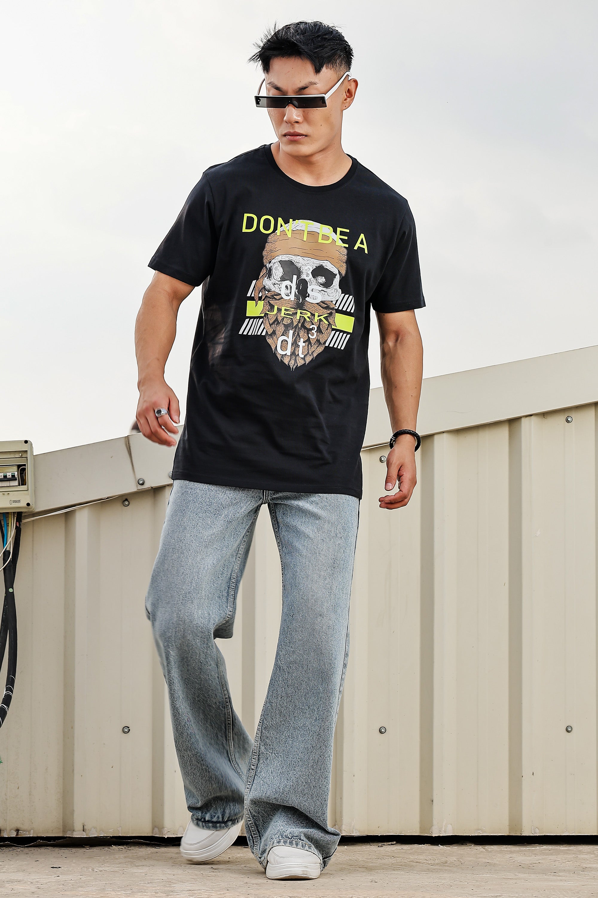 MEN ROUND NECK BLACK BEAUTY PRINTED T SHIRT