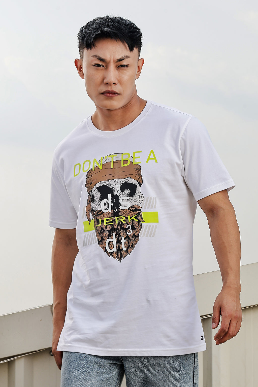 MEN ROUND NECK WHITE PRINTED T SHIRT