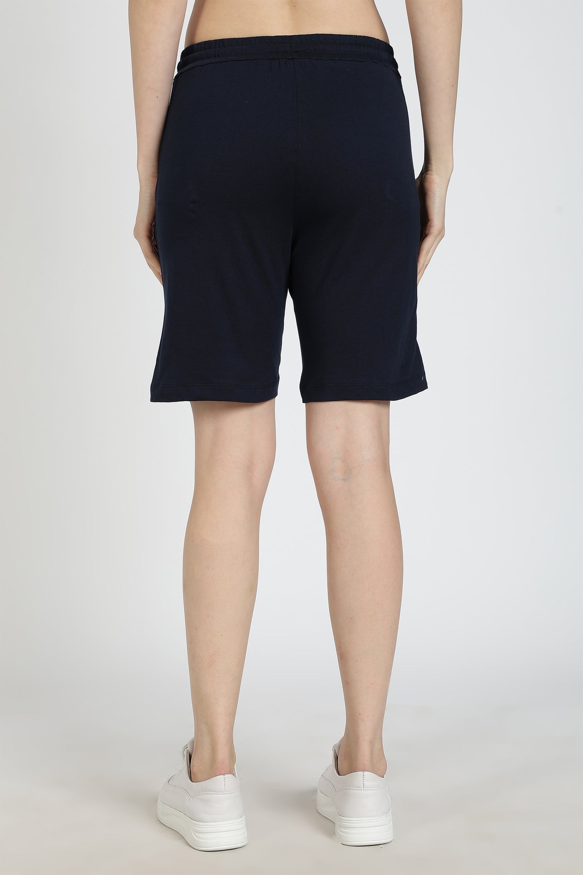 NAVY WOMEN BURMUDA